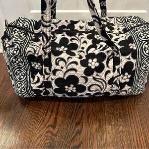 Vera Bradley Large Duffel Bag Night and Day quilted print